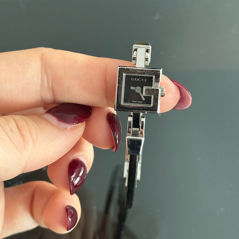Gucci Black and Silver Women's Square Watch